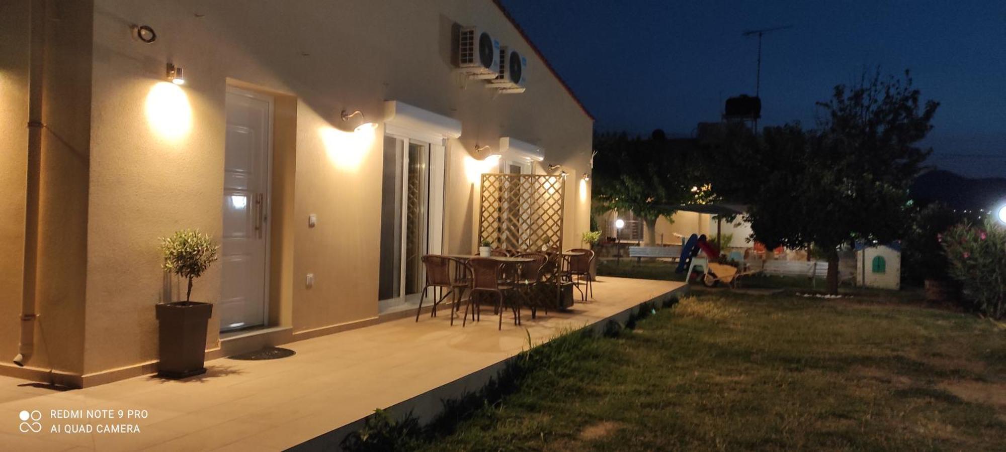 Mamanis Studios Loutra Aidhipsou Exteriör bild